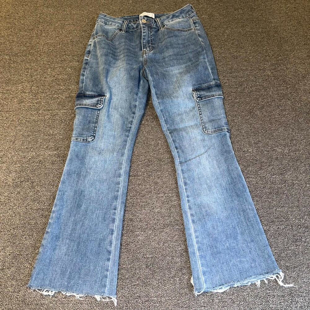 Vanilla Star Cargo Jeans Women 5 Blue Denim Stretch Light Wash Raw Hem Flare Leg
